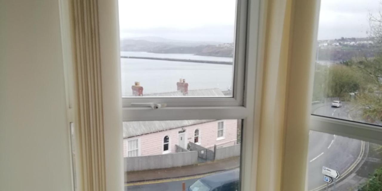 The Hope And Anchor Hotel Goodwick Exterior foto